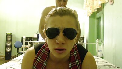 Amira Adara dejuoja nuo įsiskverbimo į vaikino didelio gaidžio išangę.