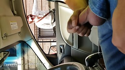 Karštos pornografinės reklamos ir sušikti šviesiaplaukė gražuolė su rekvizitu